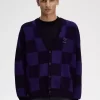 Cardigan bărbătesc cu model în carouri Cardigan bărbătesc cu model în carouri