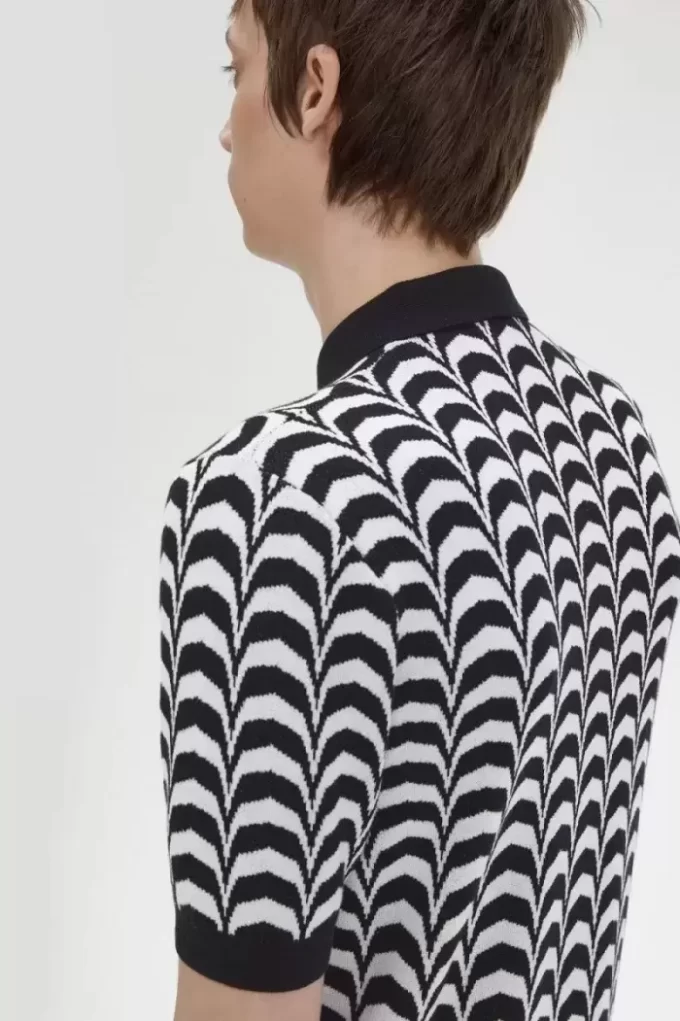Cămașă bărbătească tricotată cu jacquard Cămașă bărbătească tricotată cu jacquard