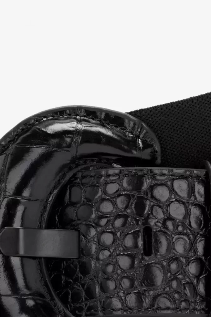 Curele elastice din piele pentru femei