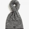 Eșarfe din lână merinos cu vârf dublu Eșarfe din lână merinos cu vârf dublu
