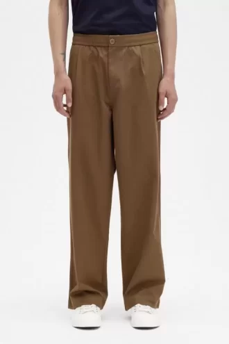 Pantaloni bărbătești cu șnur și croială largă