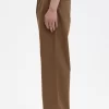 Pantaloni bărbătești cu șnur și croială largă Pantaloni bărbătești cu șnur și croială largă