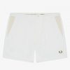 Pantaloni scurți Fred Perry S3816 Pantaloni scurți Fred Perry S3816