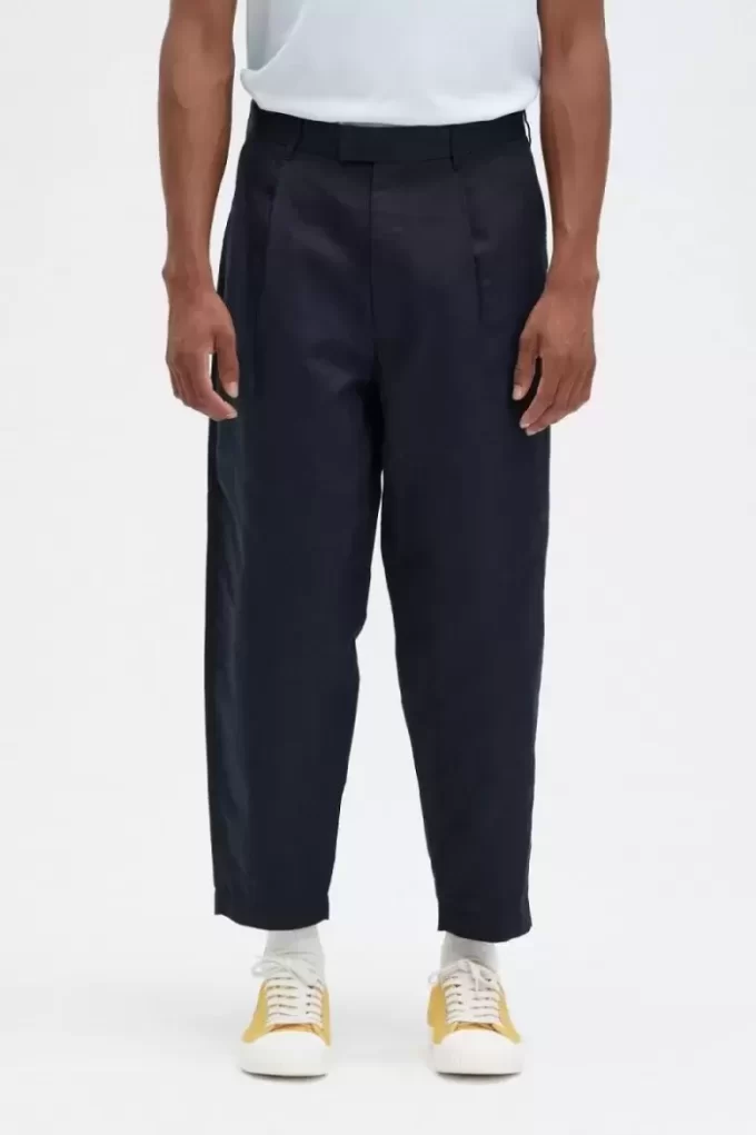 Pantaloni scurți pentru bărbați din amestec de in Pantaloni scurți pentru bărbați din amestec de in