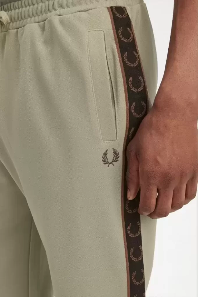 Pantaloni sport cu bandă contrastantă pentru bărbați Pantaloni sport cu bandă contrastantă pentru bărbați