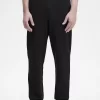 Pantaloni sport pentru bărbați cu detalii de insignă Pantaloni sport pentru bărbați cu detalii de insignă