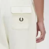 Pantaloni sport pentru bărbați cu detalii de insignă Pantaloni sport pentru bărbați cu detalii de insignă