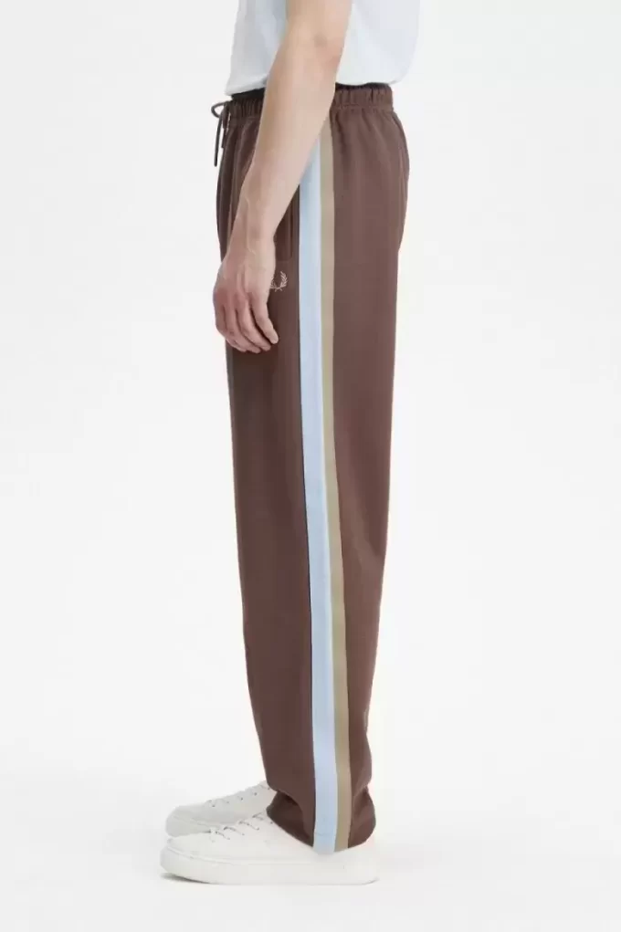Pantaloni sport pentru bărbați cu detaliu de bandă Pantaloni sport pentru bărbați cu detaliu de bandă