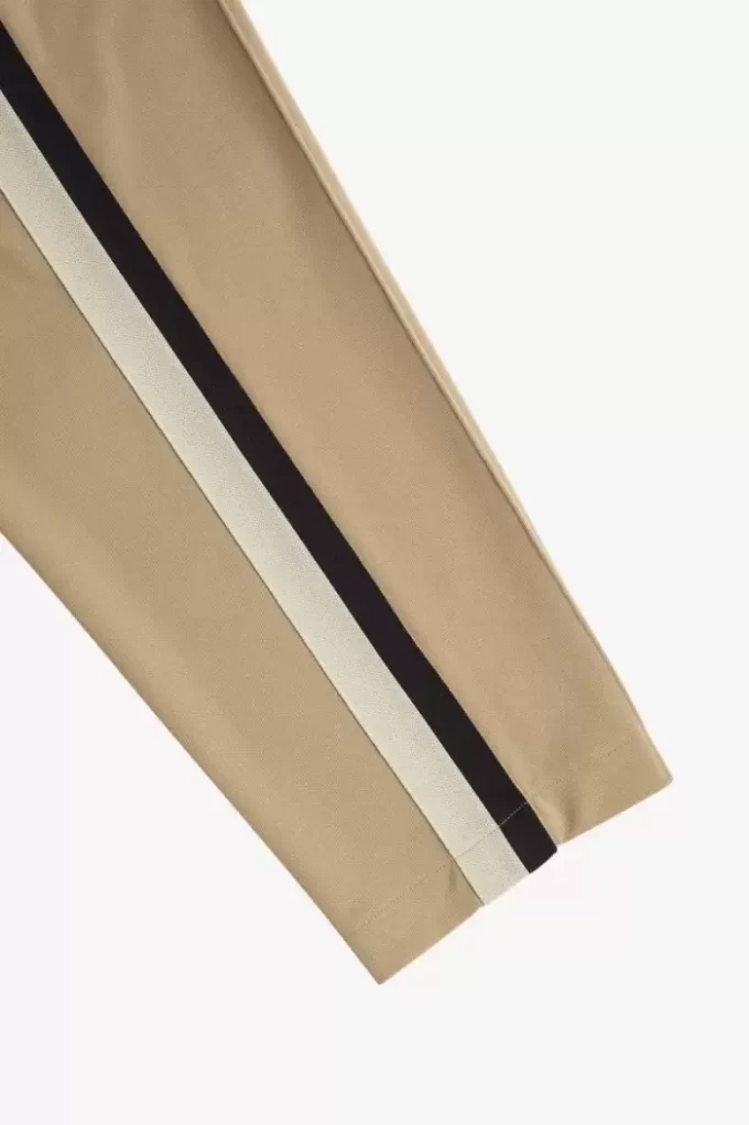 Pantaloni sport pentru bărbați cu detaliu de bandă Pantaloni sport pentru bărbați cu detaliu de bandă