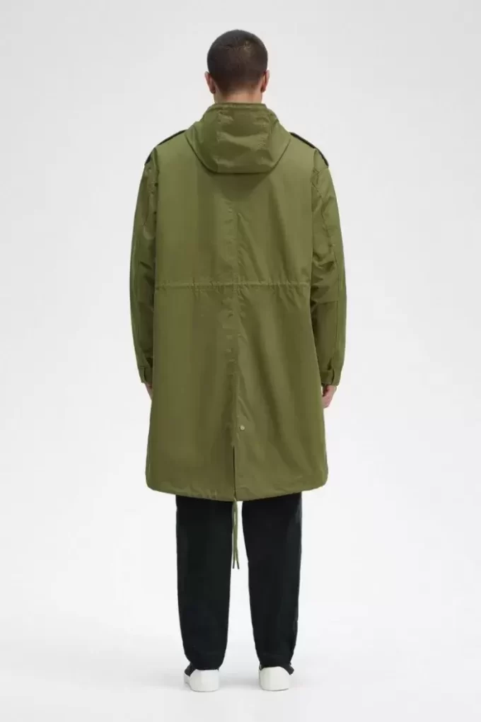 Parka pentru bărbați cu căptușeală din blană artificială Parka pentru bărbați cu căptușeală din blană artificială