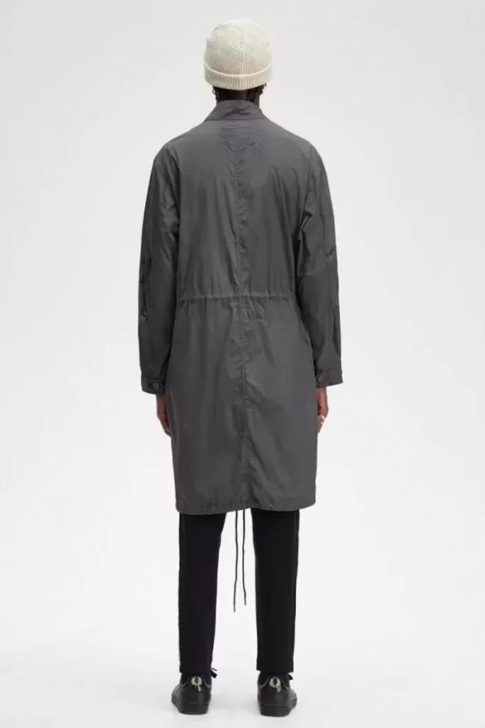 Parka pentru bărbați cu tiv drept Parka pentru bărbați cu tiv drept