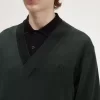 Pulover bărbătesc cu guler în V