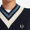 Pulover cu guler în V și tricotaje Pulover cu guler în V și tricotaje