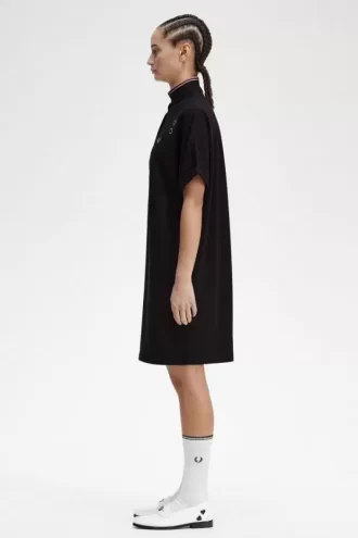 Rochie de damă cu cămașă piqué și vârfuri