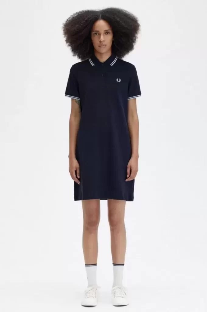Rochie de damă cu două vârfuri Rochie de damă cu două vârfuri