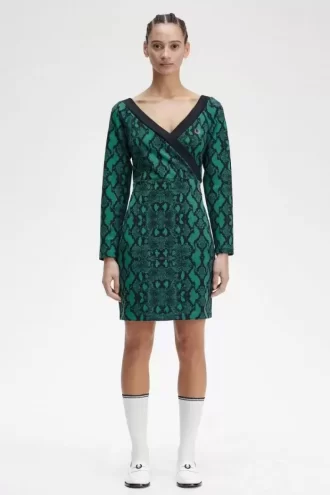Rochie de damă cu imprimeu de șarpe și umeri goi Rochie de damă cu imprimeu de șarpe și umeri goi