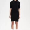 Rochie de damă cu nervuri de chenilă Rochie de damă cu nervuri de chenilă