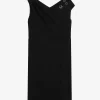 Rochie de damă cu umeri goi Rochie de damă cu umeri goi