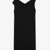 Rochie de damă cu umeri goi Rochie de damă cu umeri goi