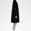 Rochie de damă tricotată cu coroană de laur Rochie de damă tricotată cu coroană de laur