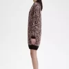 Rochie de damă tricotată cu model zebră Rochie de damă tricotată cu model zebră