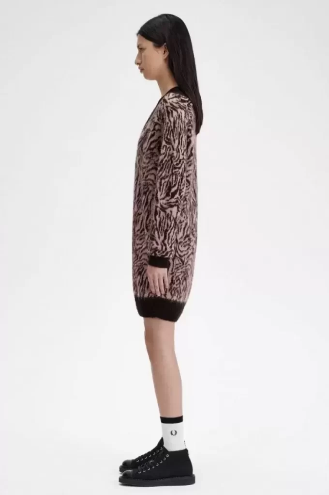 Rochie de damă tricotată cu model zebră Rochie de damă tricotată cu model zebră