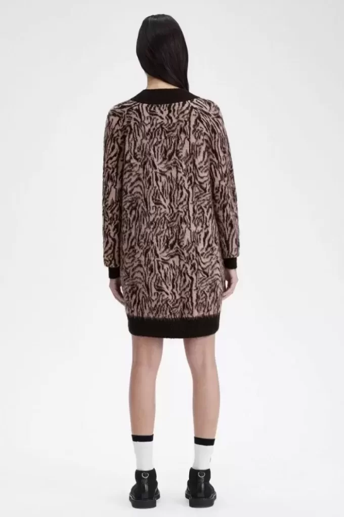 Rochie de damă tricotată cu model zebră Rochie de damă tricotată cu model zebră