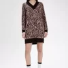 Rochie de damă tricotată cu model zebră Rochie de damă tricotată cu model zebră