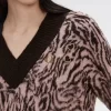 Rochie de damă tricotată cu model zebră Rochie de damă tricotată cu model zebră