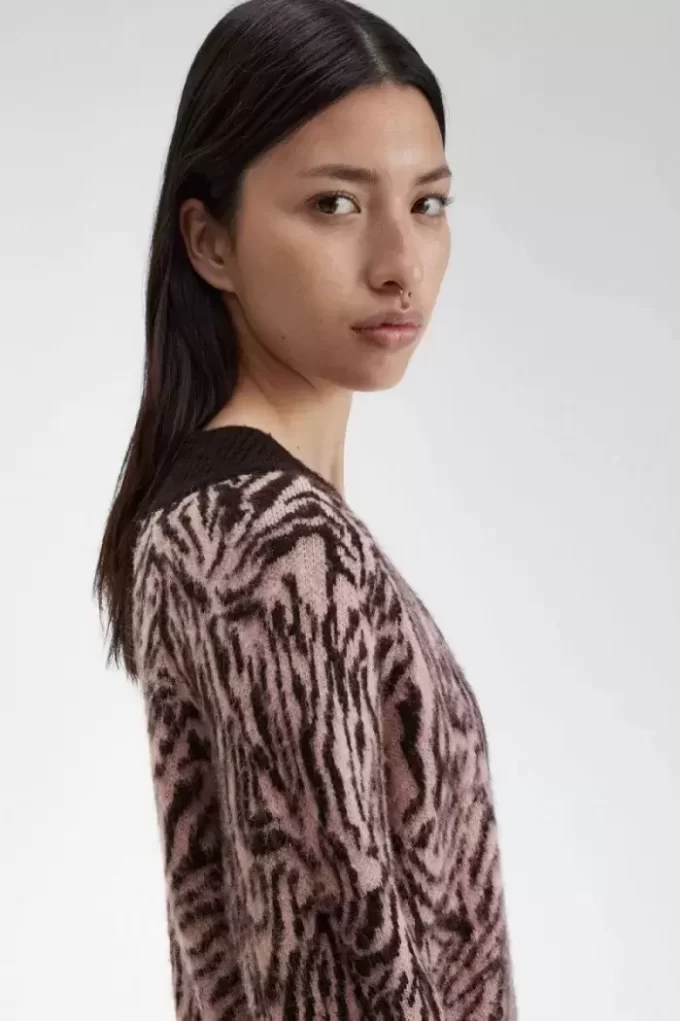 Rochie de damă tricotată cu model zebră Rochie de damă tricotată cu model zebră