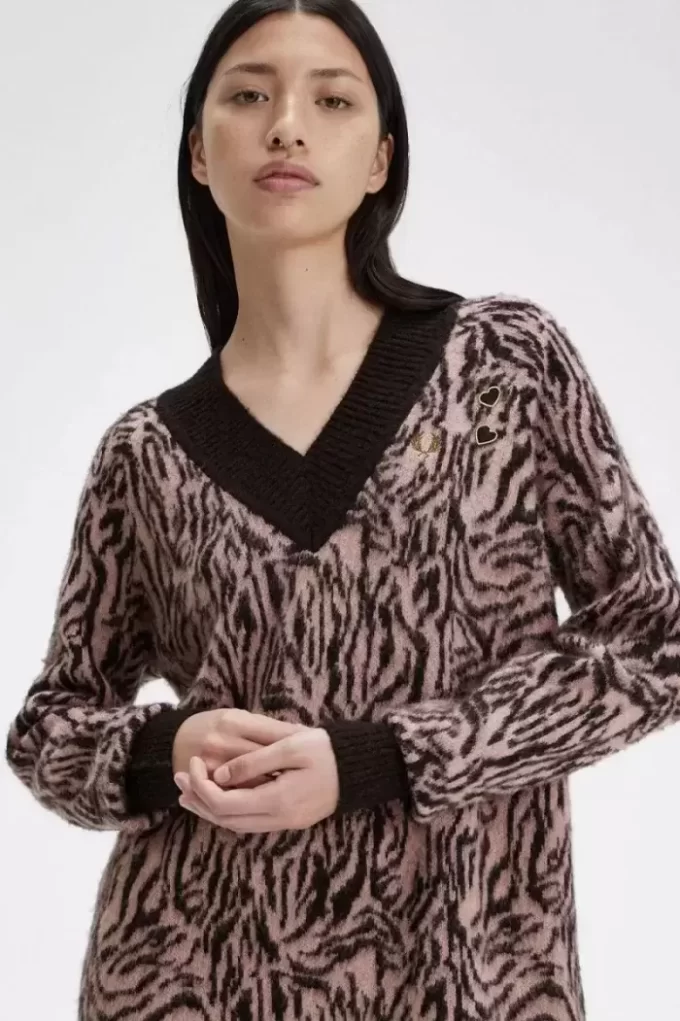 Rochie de damă tricotată cu model zebră Rochie de damă tricotată cu model zebră