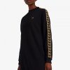 Rochie tip hanorac cu bandă adezivă Rochie tip hanorac cu bandă adezivă
