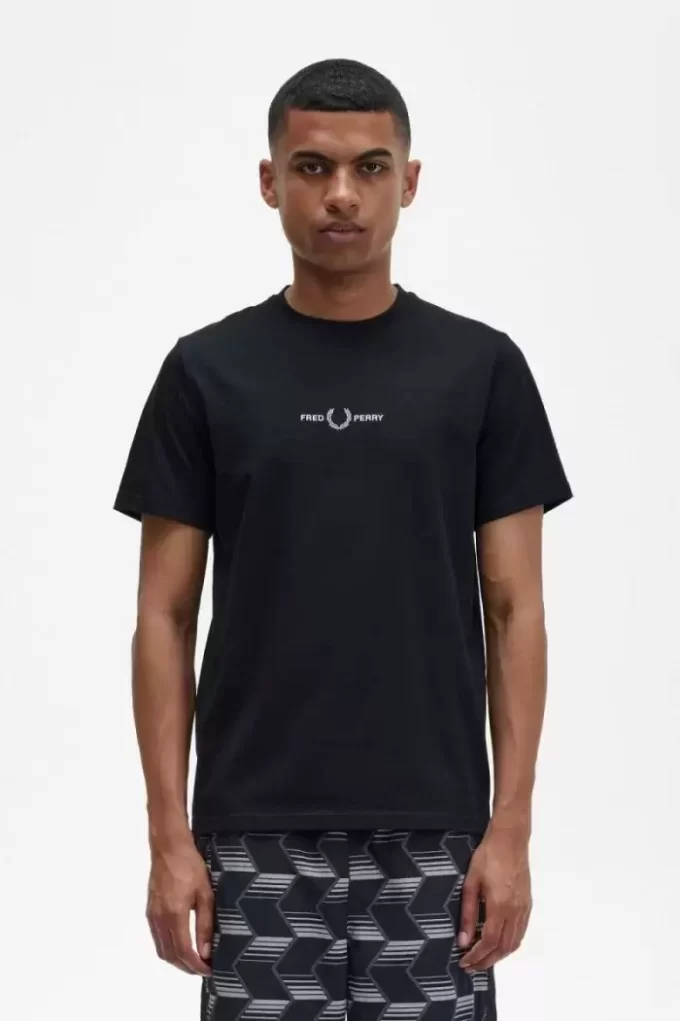 Tricou bărbătesc brodat