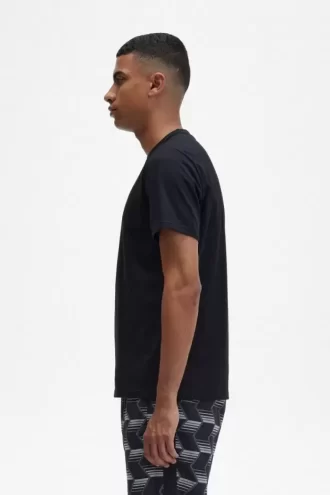 Tricou bărbătesc brodat