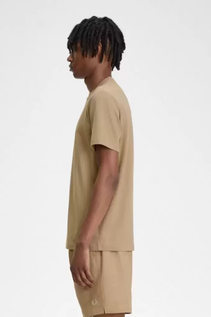 Tricou bărbătesc brodat