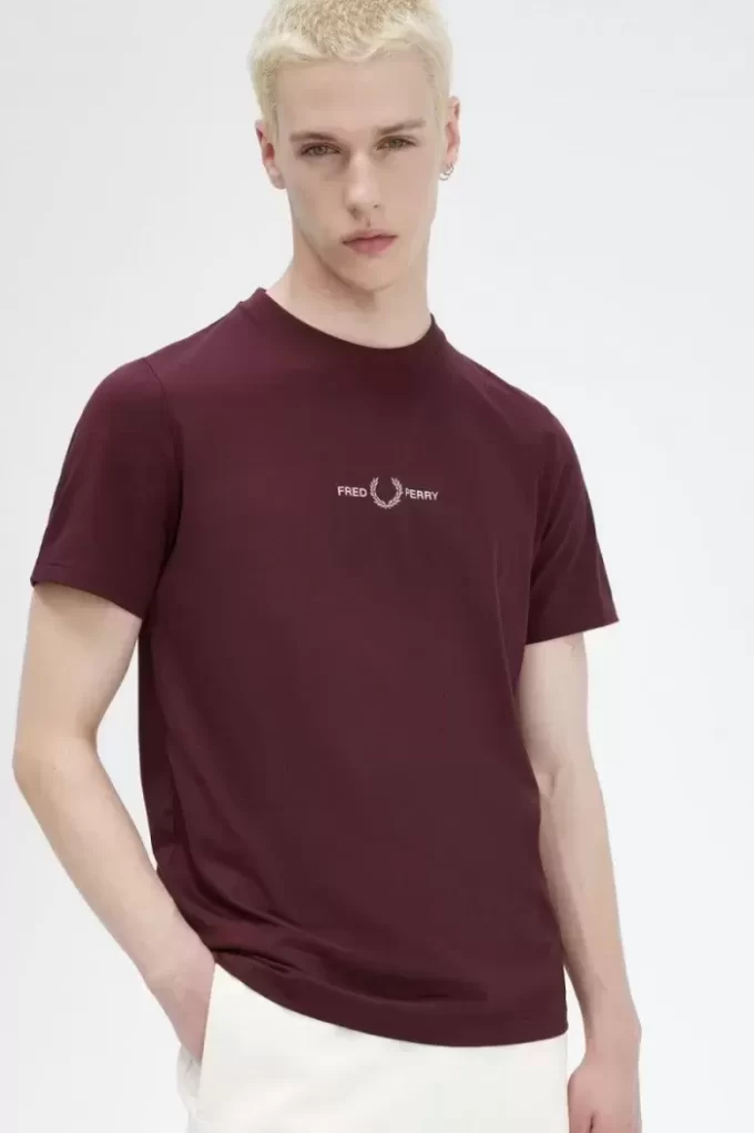 Tricou bărbătesc brodat