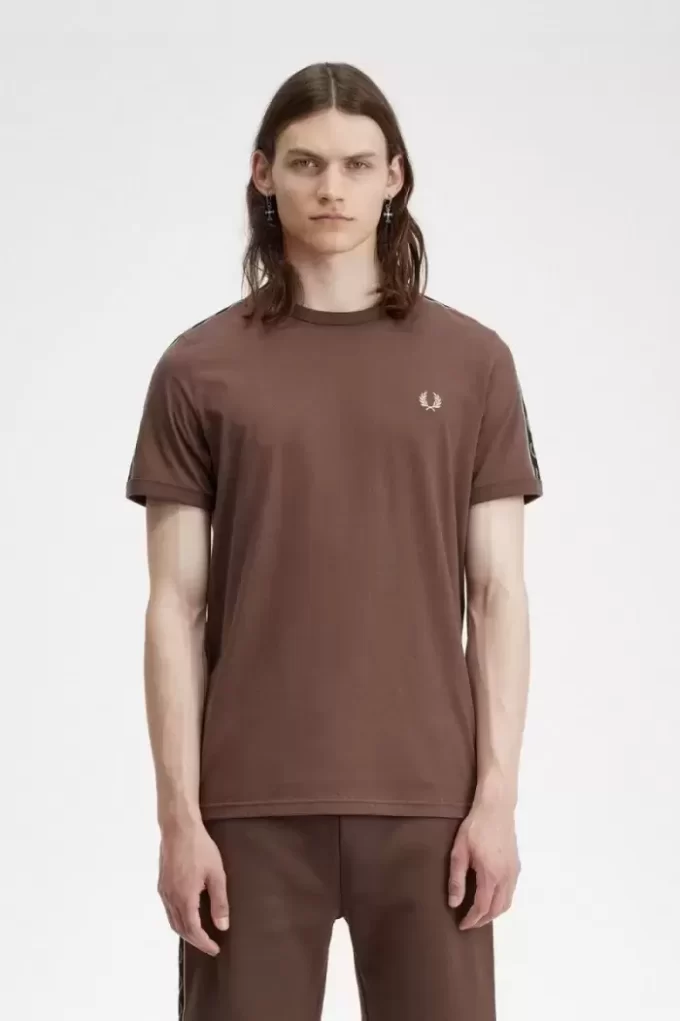 Tricou bărbătesc cu bandă contrastantă Ringer Tricou bărbătesc cu bandă contrastantă Ringer