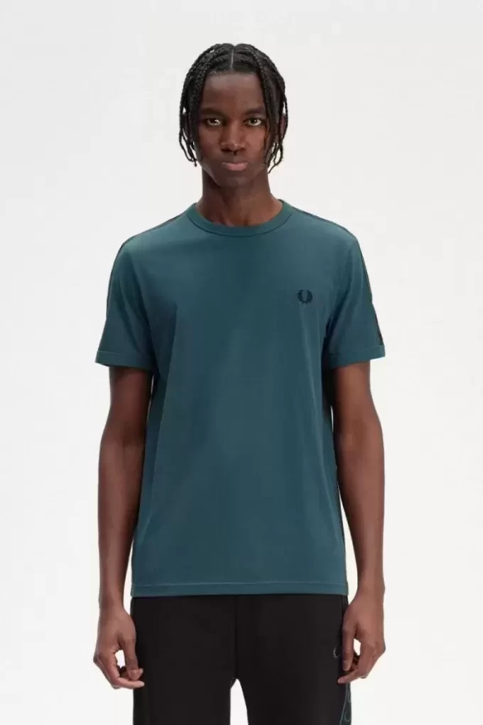 Tricou bărbătesc cu bandă contrastantă Ringer Tricou bărbătesc cu bandă contrastantă Ringer