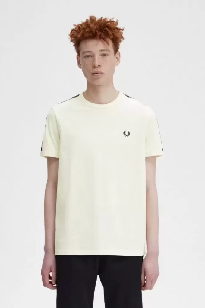 Tricou bărbătesc cu bandă contrastantă Ringer Tricou bărbătesc cu bandă contrastantă Ringer
