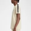 Tricou bărbătesc cu bandă contrastantă Ringer Tricou bărbătesc cu bandă contrastantă Ringer