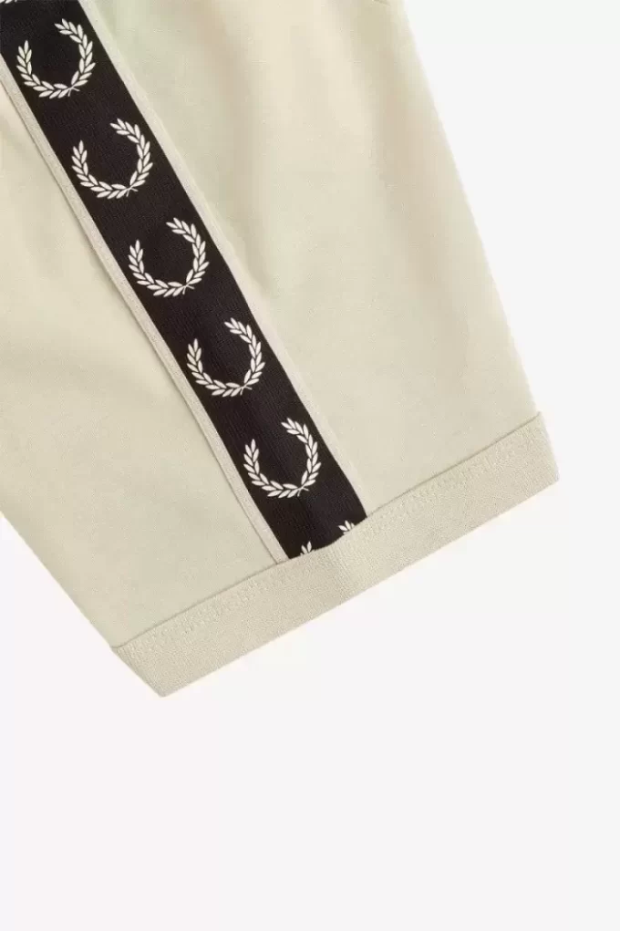 Tricou bărbătesc cu bandă contrastantă Ringer Tricou bărbătesc cu bandă contrastantă Ringer