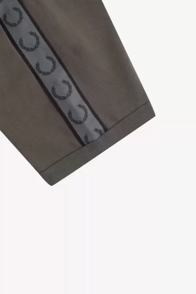 Tricou bărbătesc cu bandă contrastantă Ringer Tricou bărbătesc cu bandă contrastantă Ringer