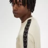 Tricou bărbătesc cu bandă contrastantă Ringer Tricou bărbătesc cu bandă contrastantă Ringer