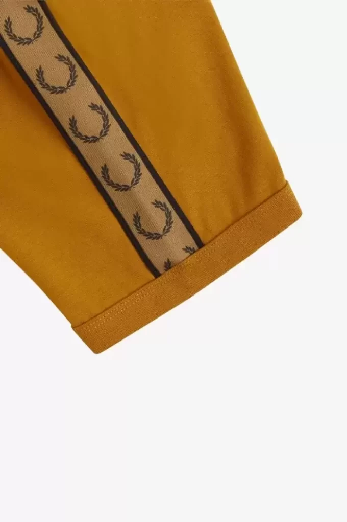 Tricou bărbătesc cu bandă contrastantă Ringer Tricou bărbătesc cu bandă contrastantă Ringer