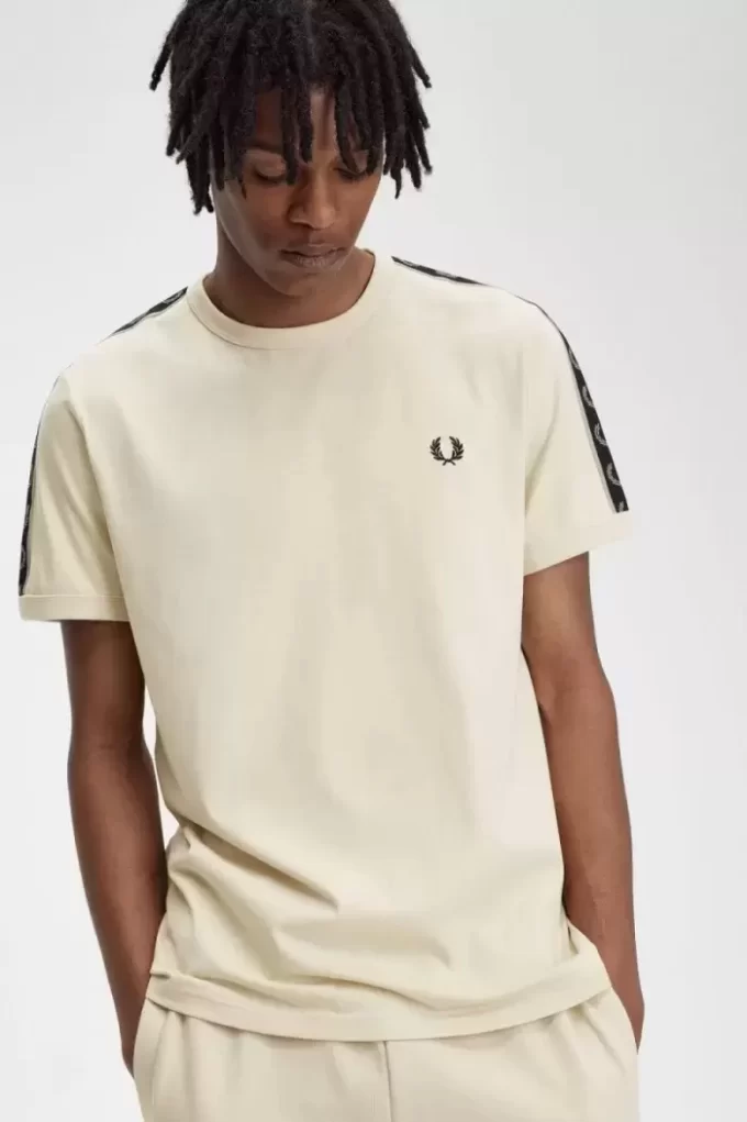 Tricou bărbătesc cu bandă contrastantă Ringer Tricou bărbătesc cu bandă contrastantă Ringer