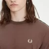 Tricou bărbătesc cu bandă contrastantă Ringer Tricou bărbătesc cu bandă contrastantă Ringer