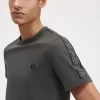 Tricou bărbătesc cu bandă contrastantă Ringer Tricou bărbătesc cu bandă contrastantă Ringer