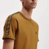 Tricou bărbătesc cu bandă contrastantă Ringer Tricou bărbătesc cu bandă contrastantă Ringer