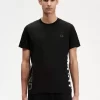 Tricou bărbătesc cu branding grafic Tricou bărbătesc cu branding grafic