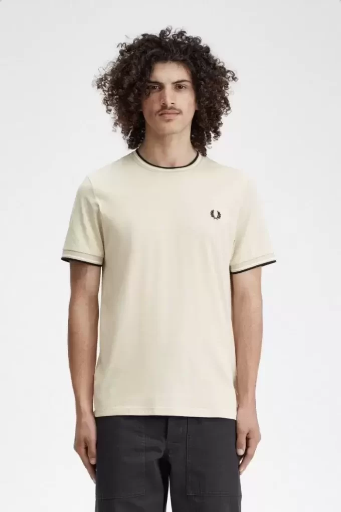 Tricou bărbătesc cu două vârfuri Tricou bărbătesc cu două vârfuri